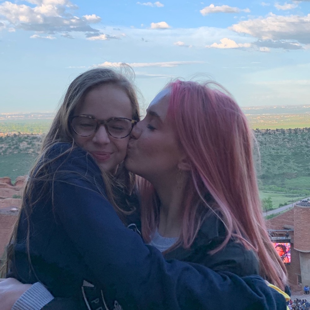 Meet your Posher, Camille